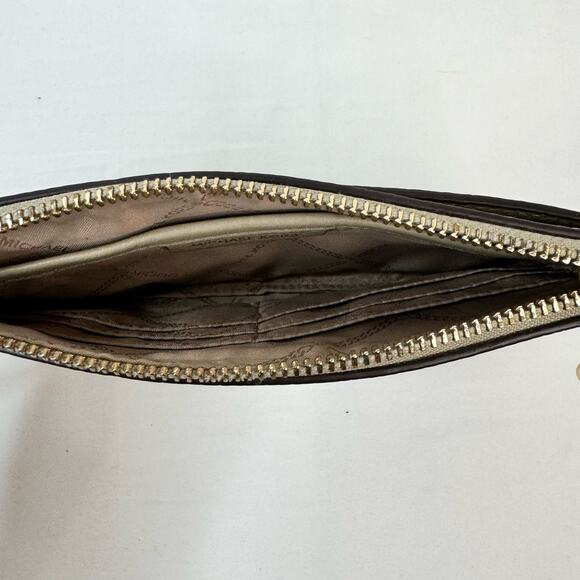 Michael Kors Jet Set Charm Pebbled Leather Clutch Wristlet Wallet Gold Hardware - Picture 4 of 10